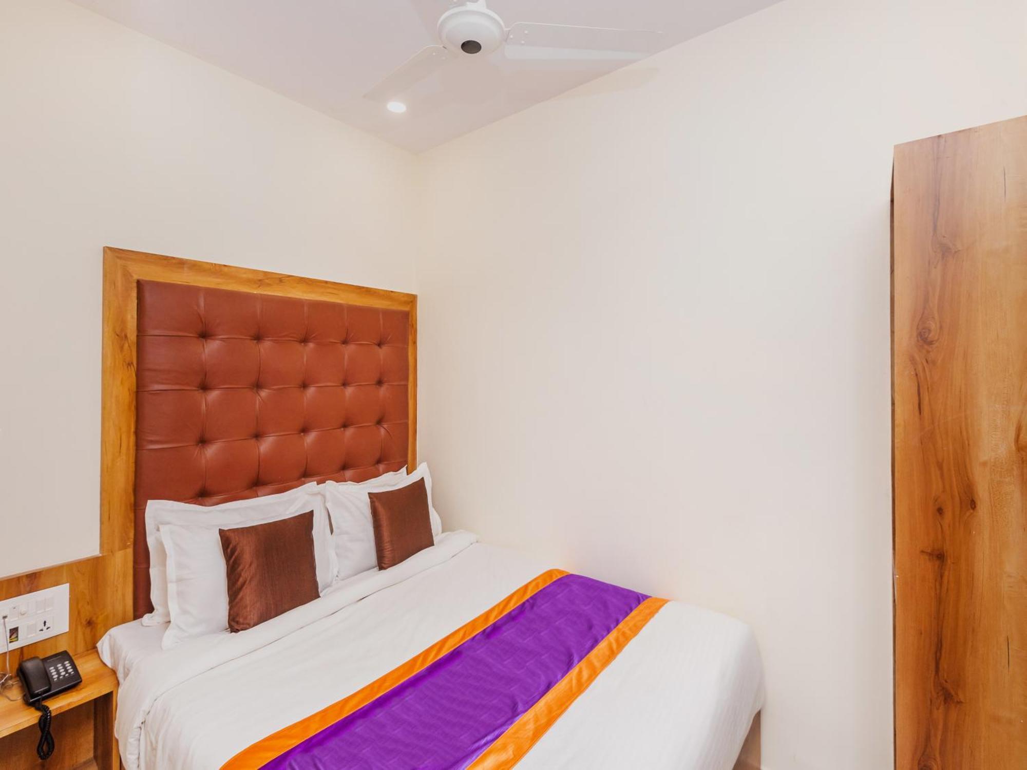 Hotel Era Mumbai  Buitenkant foto